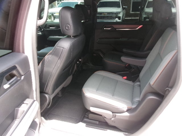 2024 GMC Acadia AT4