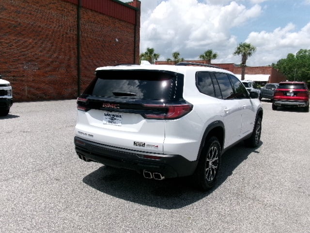 2024 GMC Acadia AT4