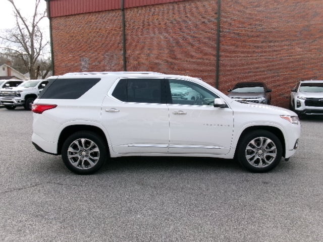 2021 Chevrolet Traverse Premier