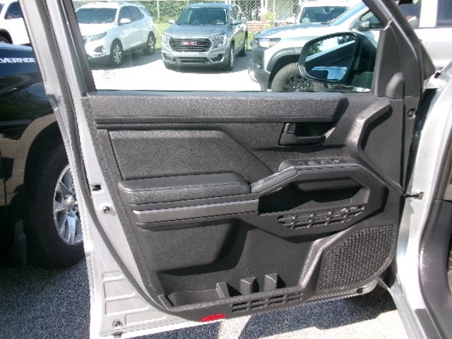 2024 Toyota Tacoma 2WD SR5